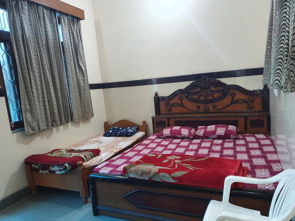 Shri Gaya Prasad Dham Hotel Vrindávan Kültér fotó